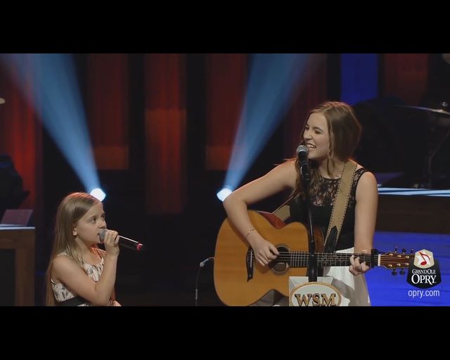 Dwie siostry z Kanady - zrobią karierę jak Bieber? [VIDEO]