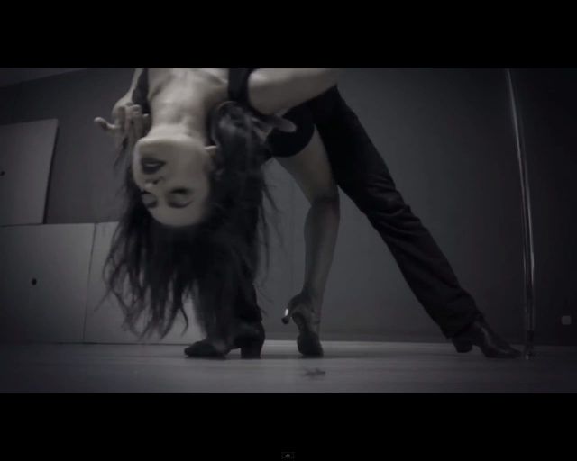 Siwiec w gorących scenach z Klimentem [VIDEO]