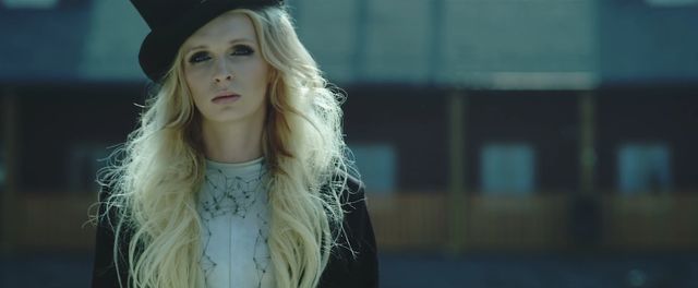 Madox udostpni kontrowersyjny teledysk do Les Roses Noires (VIDEO)