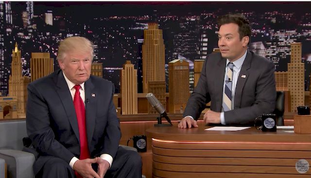 Jimmy Fallon wytarmosił Donalda Trumpa za włosy! (VIDEO)