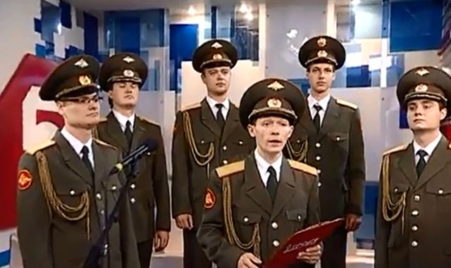 Chór armii rosyjskiej śpiewa Skyfall Adela (VIDEO)