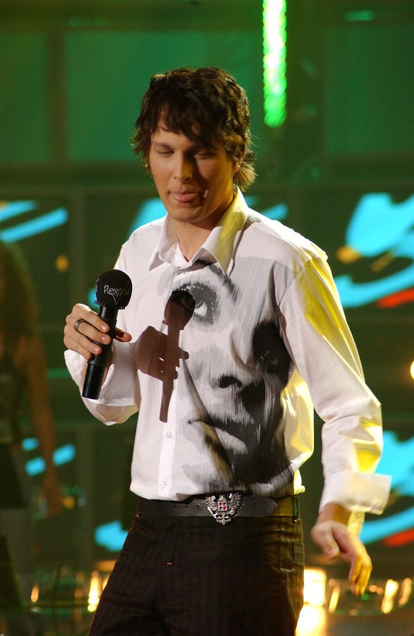 Nie poznacie Sławka Uniatowskiego na starych zdjęciach (FOTO) Nie poznacie Sławka Uniatowskiego na starych zdjęciach (FOTO)