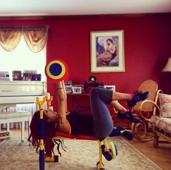 Nie ma jeszcze dwóch lat, a już pakuje! (FOTO)