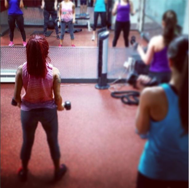 Ciężarna Snooki wciąż ostro ćwiczy (FOTO)