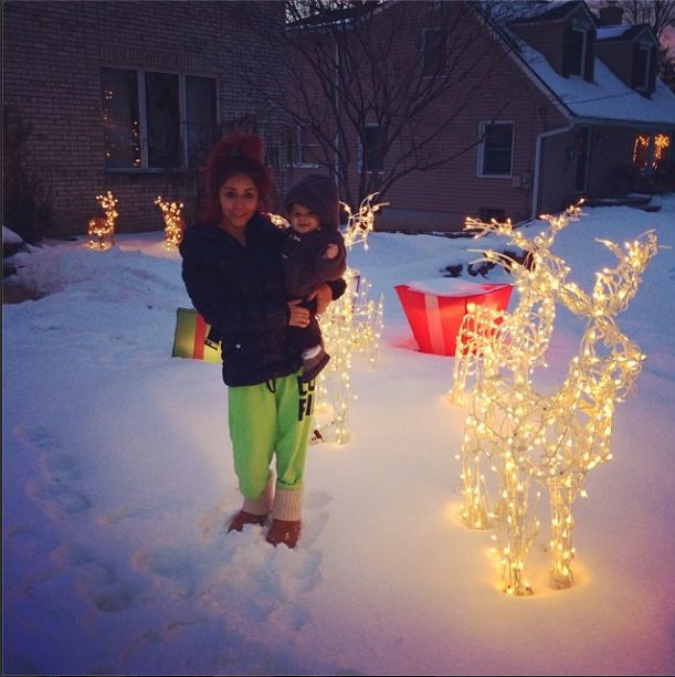 Snooki zasypała fanów świątecznymi zdjęciami (FOTO)