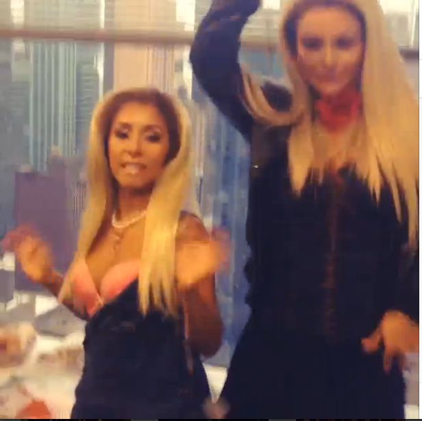 Snooki w blondzie i z bielizną na wierzchu (FOTO+VIDEO)