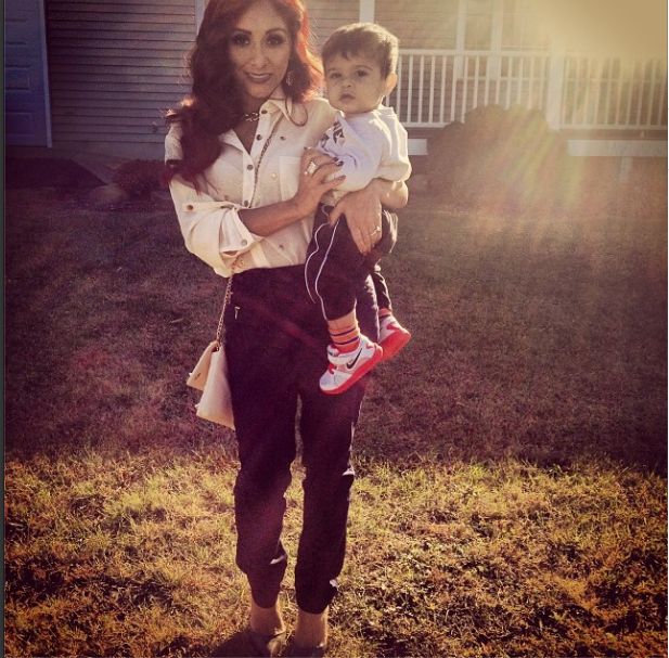 Snooki karmiła synka mlekiem a alkoholem?!