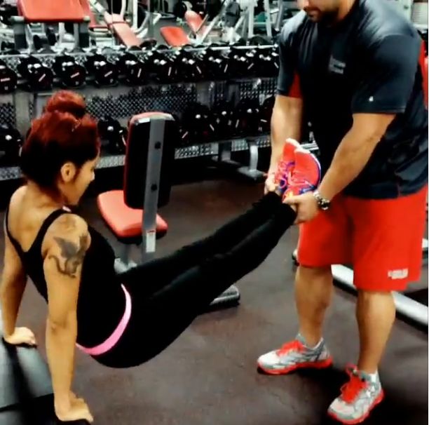 Snooki ostro pakuje na siłowni (VIDEO)