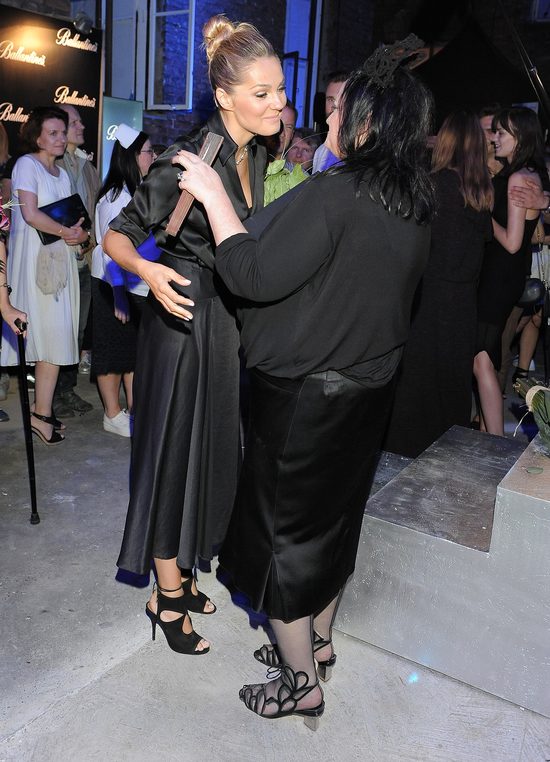 Małgorzata Socha na urodzinach Gosi Baczyńskiej (FOTO) Małgorzata Socha na urodzinach Gosi Baczyńskiej (FOTO)