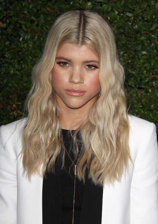 Prawdziwym ojcem Khloe Kardashian jest Lionel Richie? 