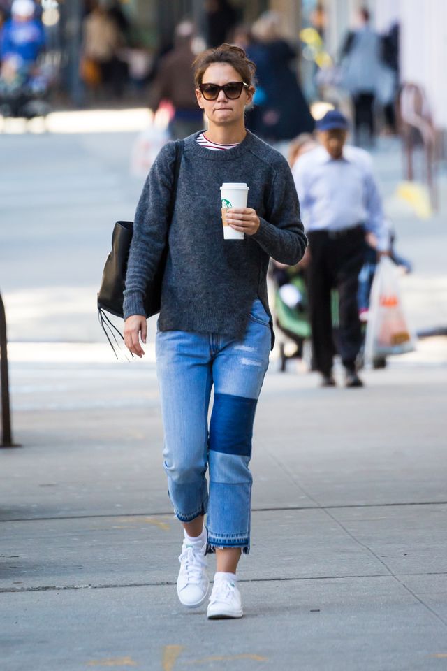 11-letnia Suri Cruise z kocykiem na ulicy (ZDJĘCIA) 11-letnia Suri Cruise z kocykiem na ulicy (ZDJĘCIA)