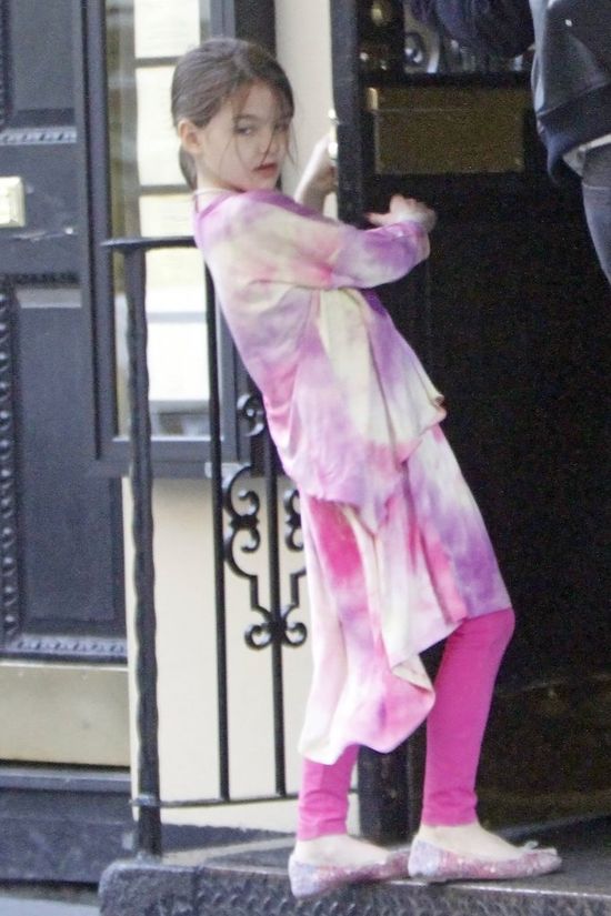 Suri Cruise nie widziała ojca przez 540 dni?