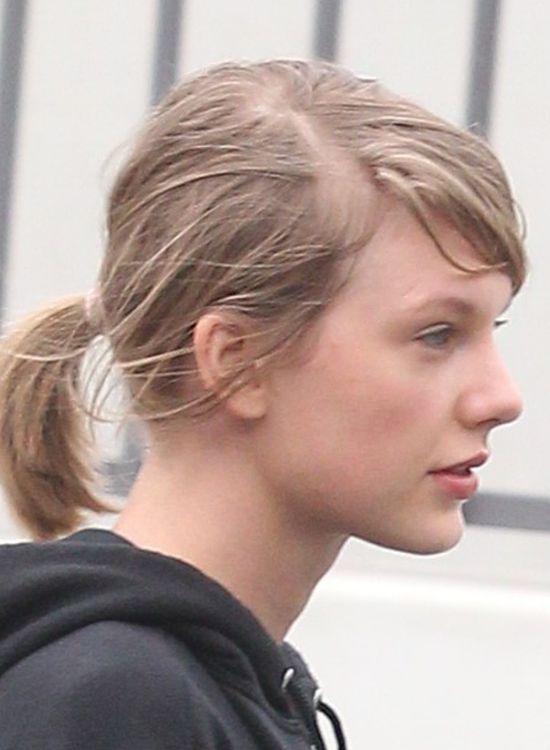 ABSOLUTNY HIT! Spocona Taylor Swift bez makijażu! (FOTO)