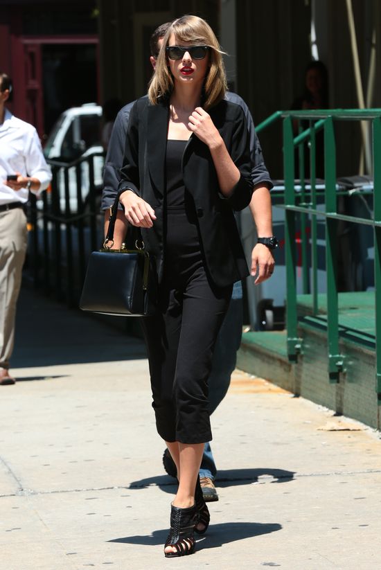 To pierwsze zarysy ciążowego brzuszka?! (FOTO)