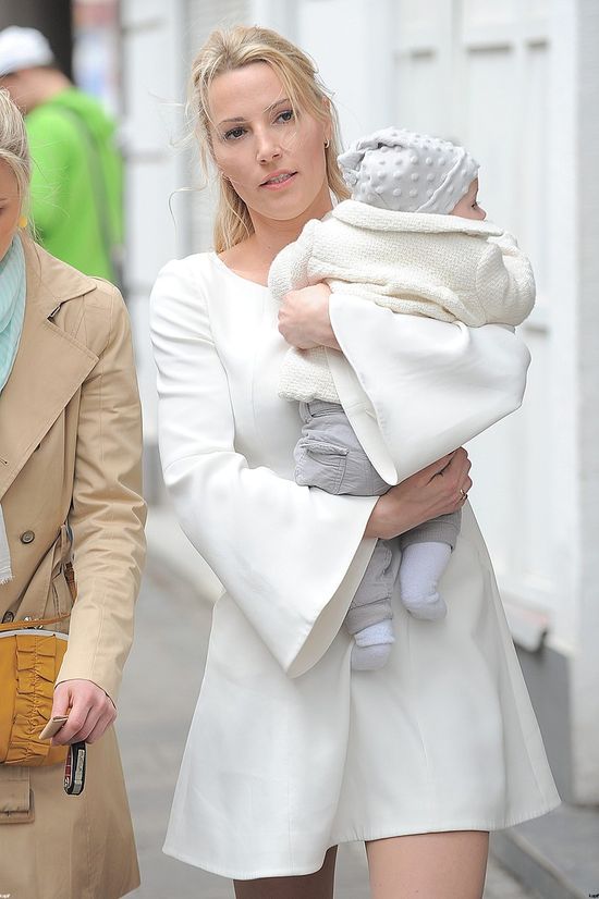 Sylwia Gruchała wszędzie zabiera ze sobą 10-miesięczną córkę
