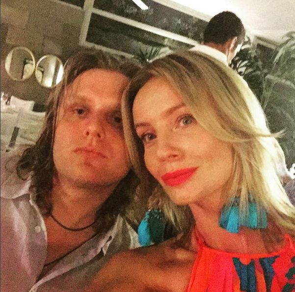 Agnieszka Szulim tańczy na stole! Musicie TO zobaczyć Insta