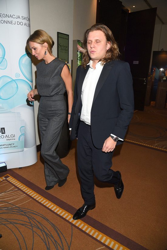 Internet podekscytowany TRZECIĄ sukienką ślubną Agnieszki Szulim (Instagram)