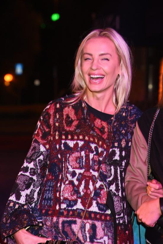 Grzechem byłoby nie pochwalić się takim łądnym pedicurem (FOTO) Grzechem byłoby nie pochwalić się takim łądnym pedicurem (FOTO)