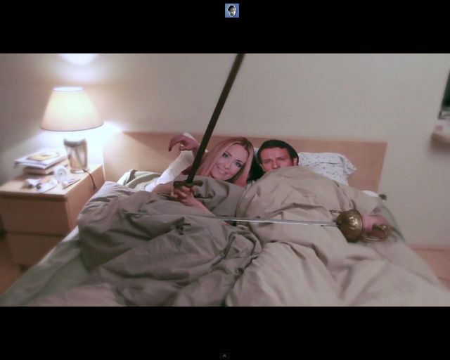 Szymon Majewski w łóżku z Majdanem i Rozenek [VIDEO]