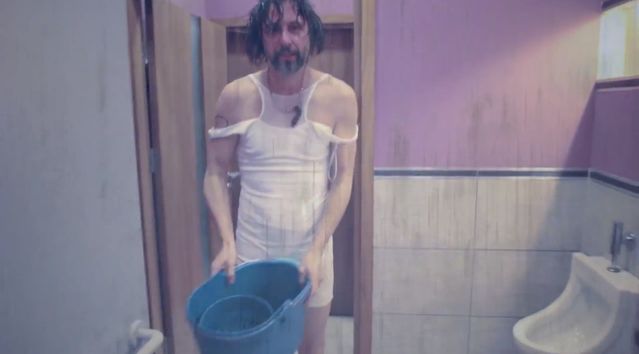 Szymon Majewski okrutnie parodiuje Urbańską [VIDEO]