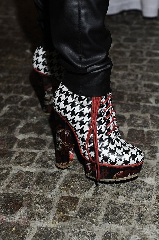 Ma słabość do oryginalnych butów (FOTO)