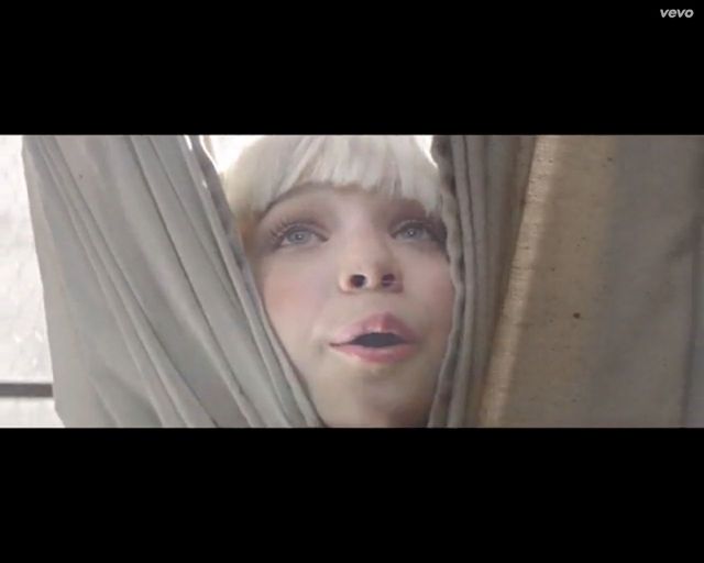 NIESAMOWITY taniec Maddie Ziegler do piosenki o alkoholizmie NIESAMOWITY taniec Maddie Ziegler do piosenki o alkoholizmie