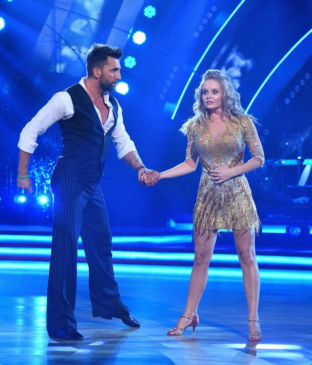 NAJLEPSZE zdjęcia z 1. odcinka Tańca z gwiazdami - zobaczcie! (FOTO) NAJLEPSZE zdjęcia z 1. odcinka Tańca z gwiazdami - zobaczcie! (FOTO)