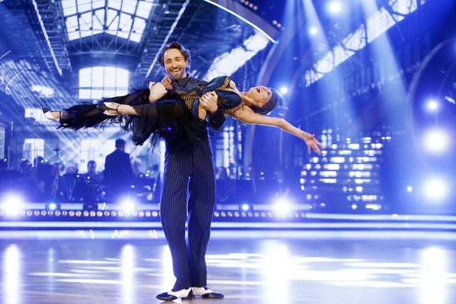 Mucha na pełnym gazie i Popek królem edycji - a kto odpadł z Tańca z gwiazdami?