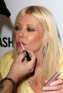 Tara Reid wypuszcza linię kosmetyków (FOTO)