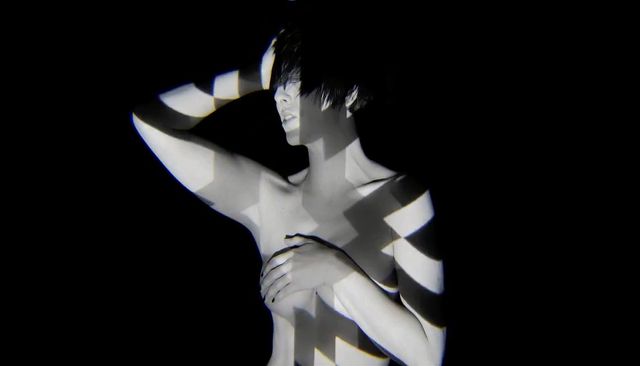 Tatiana Okupnik w nowym teledysku wystąpiła nago (FOTO)