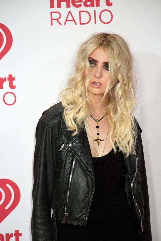 Taylor Momsen wygląda jakoś dziwnie... (FOTO)