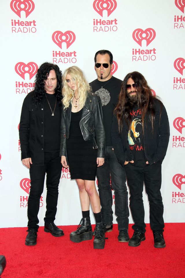 Taylor Momsen wygląda jakoś dziwnie... (FOTO)