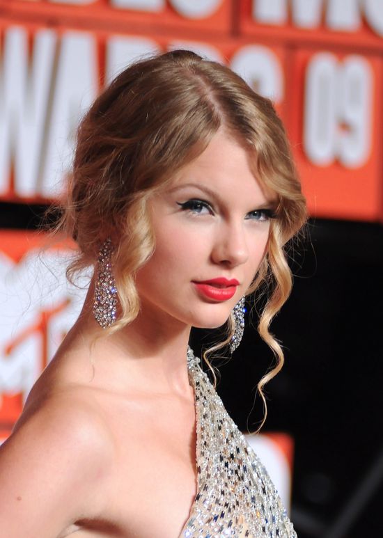 OMG! Kanye West wyzywa Taylor Swift od DZ**EK!