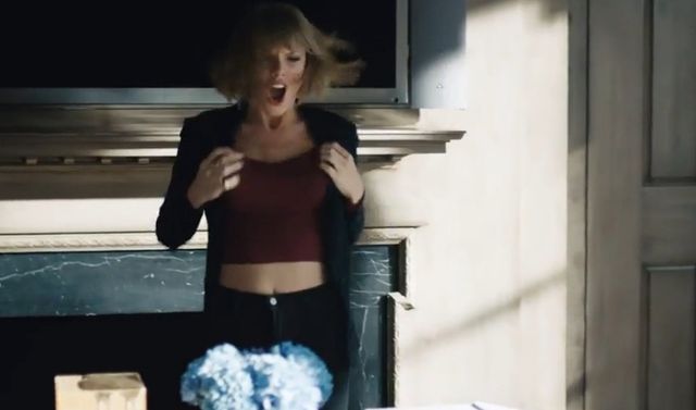 Tak tańczy Tylor Swift, gdy nikt nie patrzy (VIDEO) Tak tańczy Tylor Swift, gdy nikt nie patrzy (VIDEO)