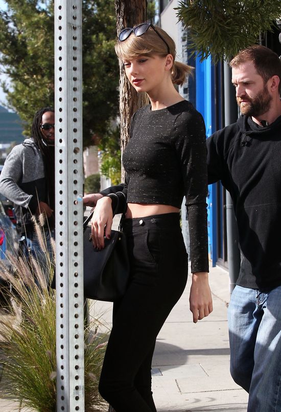 Co robić by mieć sylwetkę jak Taylor Swift? (FOTO) Co robić by mieć sylwetkę jak Taylor Swift? (FOTO)