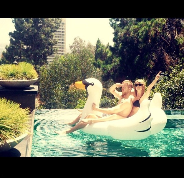 Między Taylor Swift, a Harrisem zrobiło się poważnie! Między Taylor Swift, a Harrisem zrobiło się poważnie!