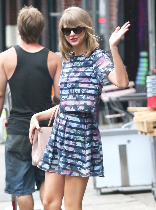 Tak kiedyś wyglądała Taylor, gdy wychodziła z siłowni. Teraz to inna bajka