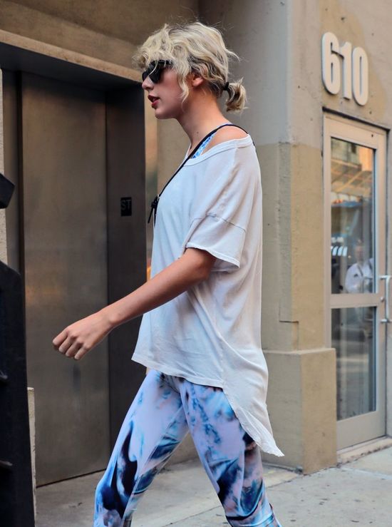 Taylor Swift próbuje się wkupić wkupić w łaski fanów? Przekazała milion $...