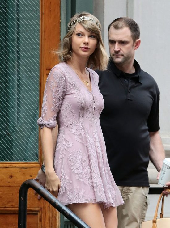 Trzy lata temu Swift zaśpiewała dla chorego chłopca Trzy lata temu Swift zaśpiewała dla chorego chłopca