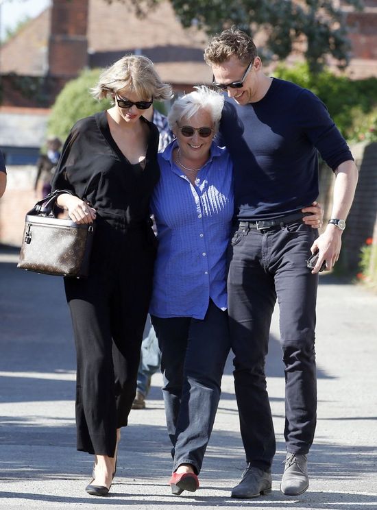 Taylor Swift i Tom Hiddleston ROZSTALI SIĘ! Taylor Swift i Tom Hiddleston ROZSTALI SIĘ!