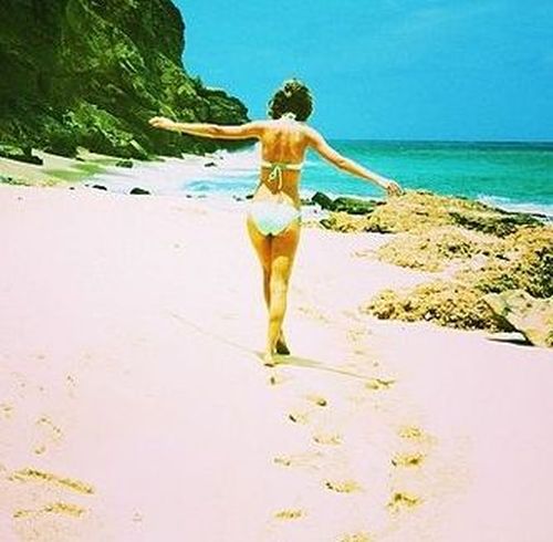 Taylor Swift Wielkanoc spędziła w bikini (FOTO)