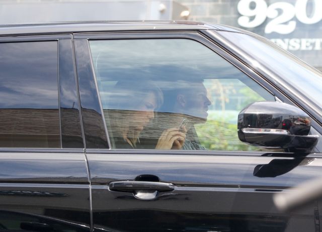 Taylor Swift promienieje u boku Harrisa (FOTO)