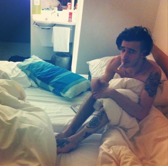 To ciacho (?) pojawiło się w życiu zatwardziałej singielki To ciacho (?) pojawiło się w życiu zatwardziałej singielki