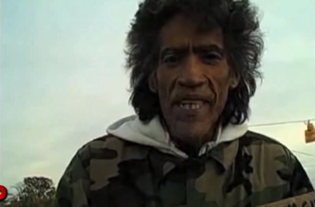 Pamietacie Teda Williamsa - mężczyznę z radiowym głosem?