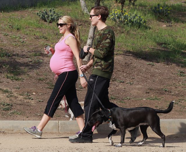Jak tak dalej pójdzie, urodzi w biegu (FOTO) Jak tak dalej pójdzie, urodzi w biegu (FOTO)