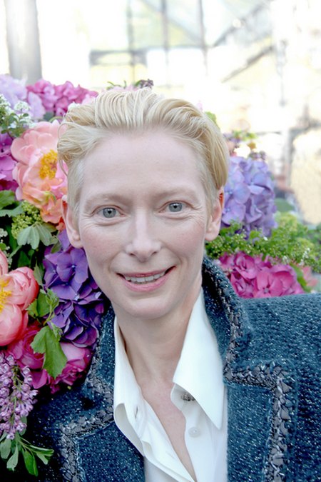 Tilda Swinton - w makijażu czy bez? (FOTO)