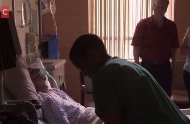 Był coraz słabszy. Okazało się, że to pasożyty wywołały STRASZNĄ chorobę (VIDEO)