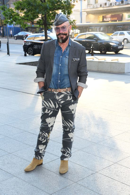 Gwiazdy i gwiazdeczki pozują z luksusowymi butami (FOTO)