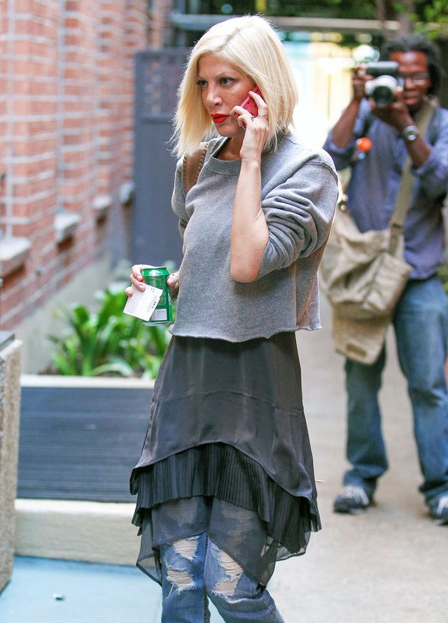 Tori Spelling musi usunąć implanty