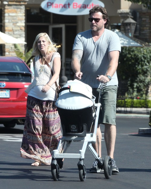 Czwarte dziecko Tori Spelling przyszło na świat!